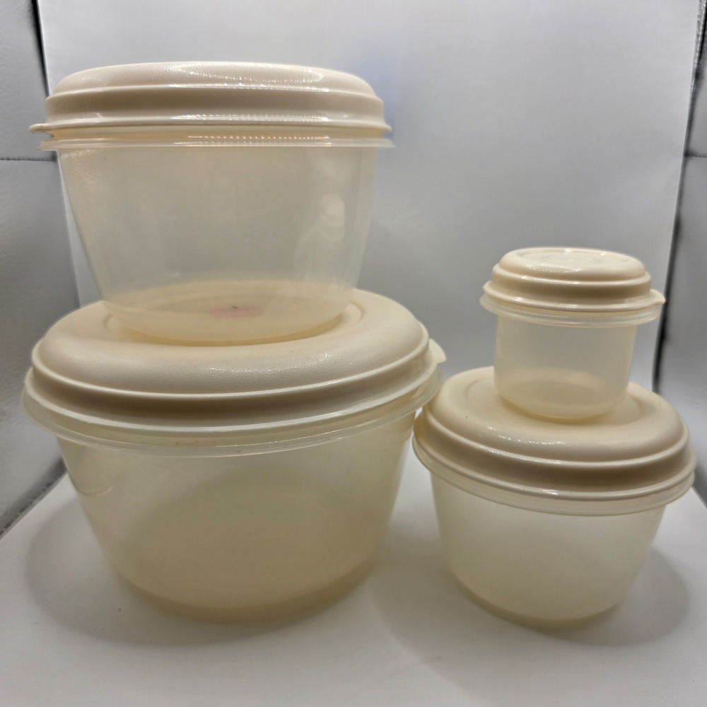 Vintage Rubbermaid Servin‎ Saver Almond Food Storage Containers Set 4 6-0.5 Cup